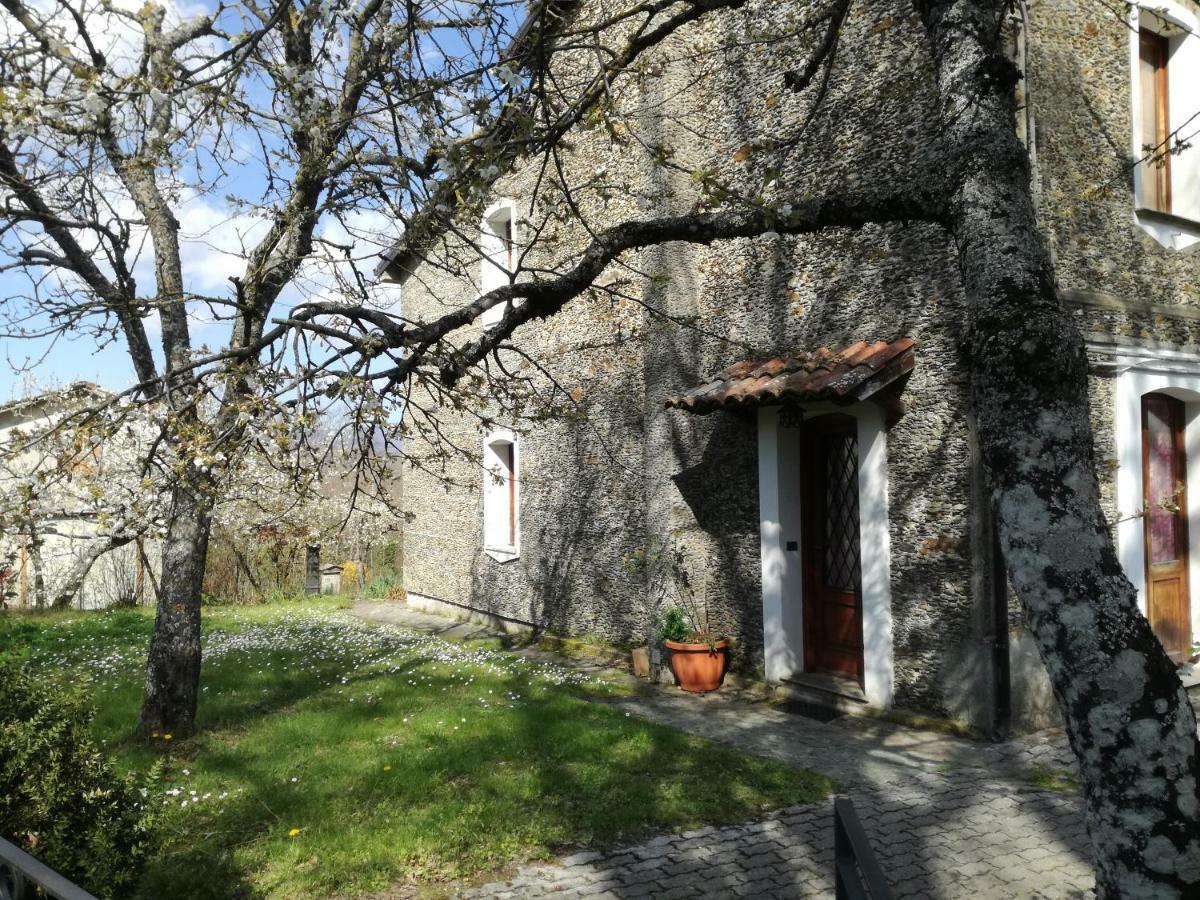 Casa Nel Verde Decollatura Eksteriør billede
